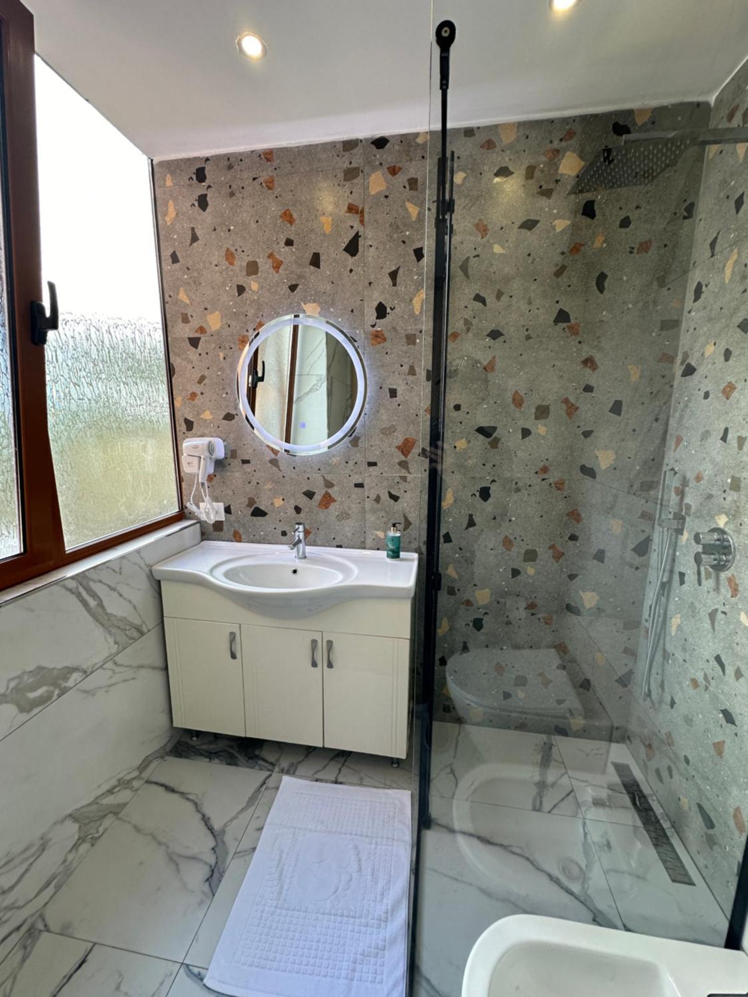 Xhimi'S Seaside Apartments Durrës Zewnętrze zdjęcie